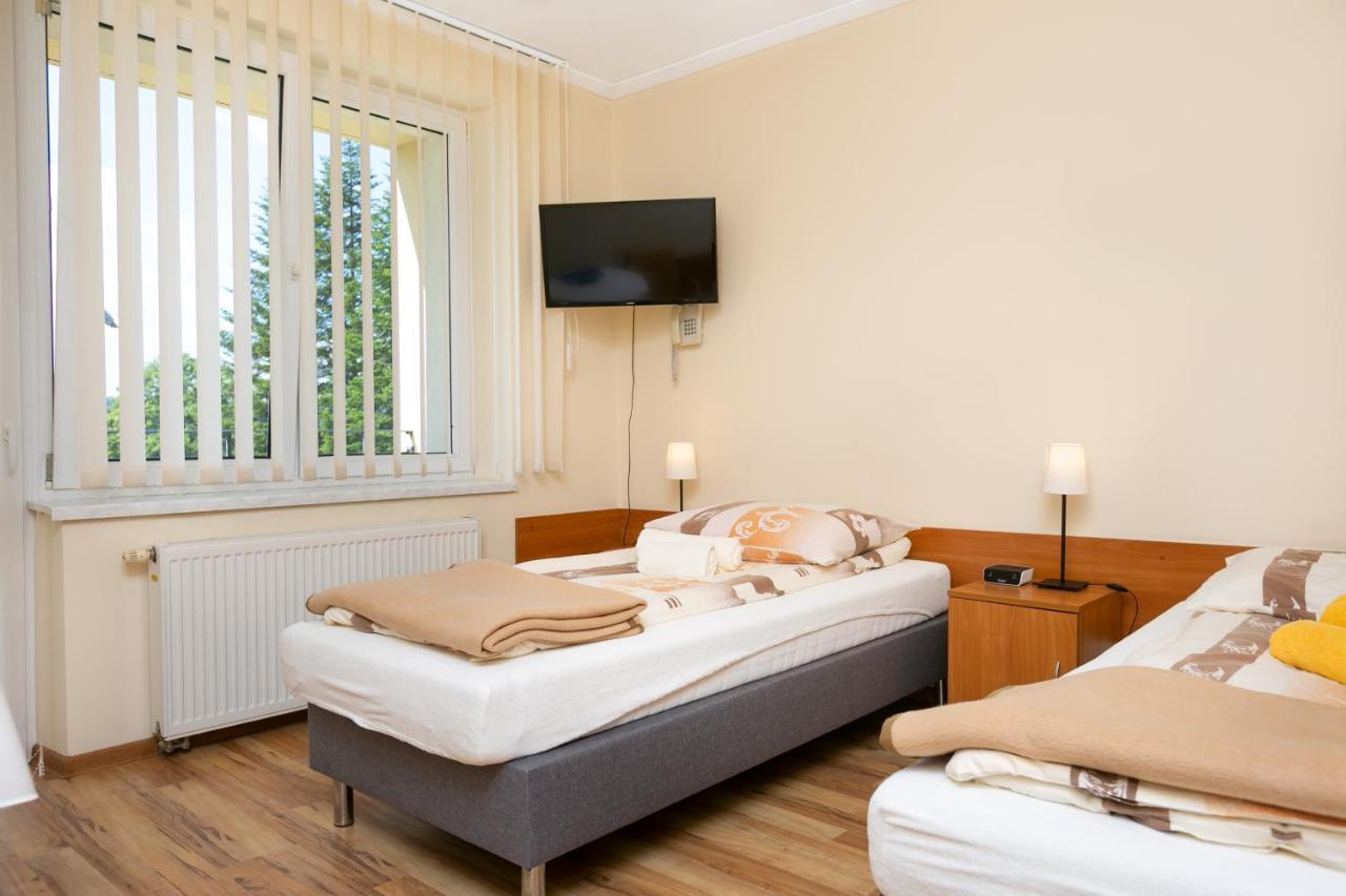 Madohora Slemien Hotel Kocon Luaran gambar